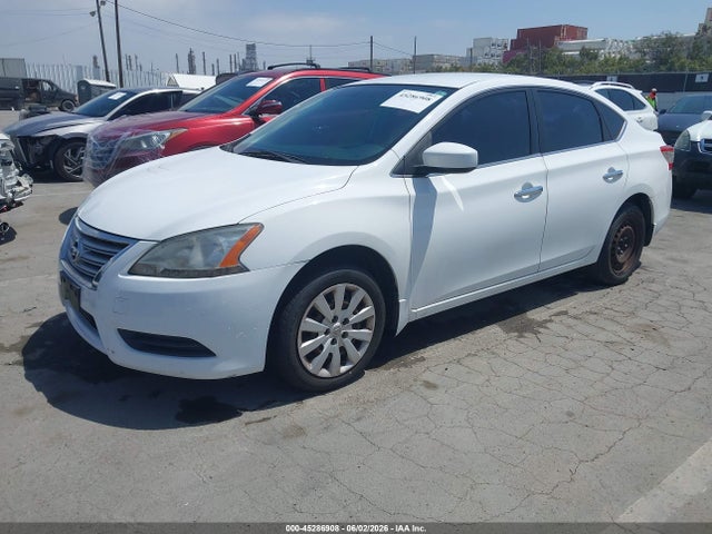 2015 Nissan Sentra S მანქანა იყიდება აუქციონზე, vin: 3N1AB7APXFY283737, აუქციონის ნომერი: 45286908