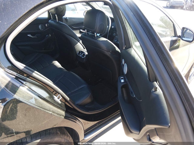 45287009 :رقم المزاد ، W1KWF8EB6MR636849 vin ، 2021 Mercedes-benz C 300 4matic مزاد بيع