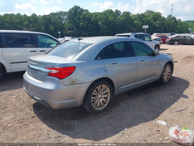 2013 Chrysler 200 Lx მანქანა იყიდება აუქციონზე, vin: 1C3CCBAB3DN685771, აუქციონის ნომერი: 45287072