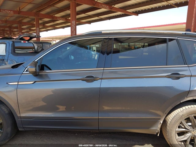 3VVNB7AX8RM159994 Volkswagen Tiguan 2.0t Se/2.0t Wolfsburg Edition