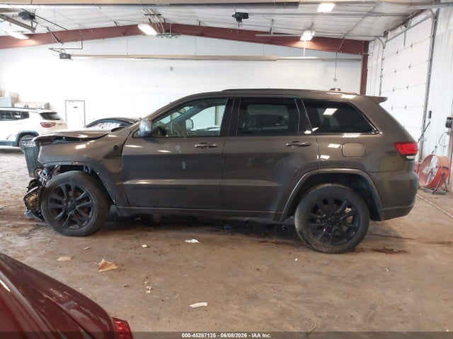 2017 Jeep Grand Cherokee Altitude 4x4 მანქანა იყიდება აუქციონზე, vin: 1C4RJFAGXHC909828, აუქციონის ნომერი: 45287125