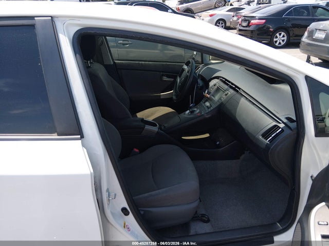 Toyota Prius One 2015 JTDKN3DU4F1960773 Image 5