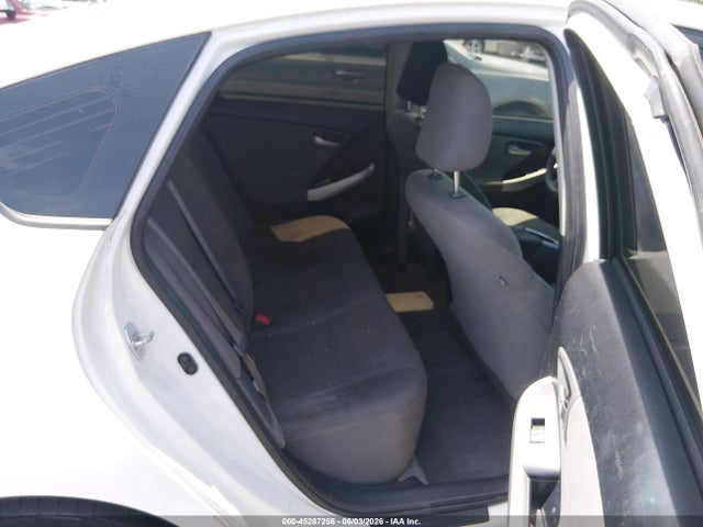 Toyota Prius One 2015 JTDKN3DU4F1960773 Image 8