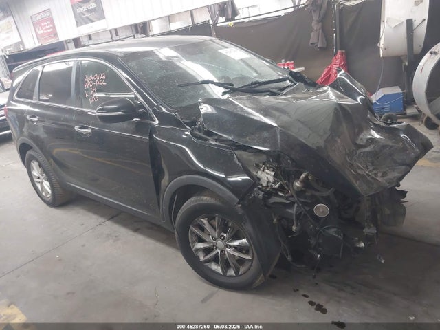 45287260 :رقم المزاد ، 5XYPG4A32HG221213 vin ، 2017 Kia Sorento 2.4l L مزاد بيع