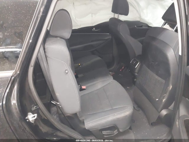 Продаж на аукціоні авто 2017 Kia Sorento 2.4l L, vin: 5XYPG4A32HG221213, номер лоту: 45287260