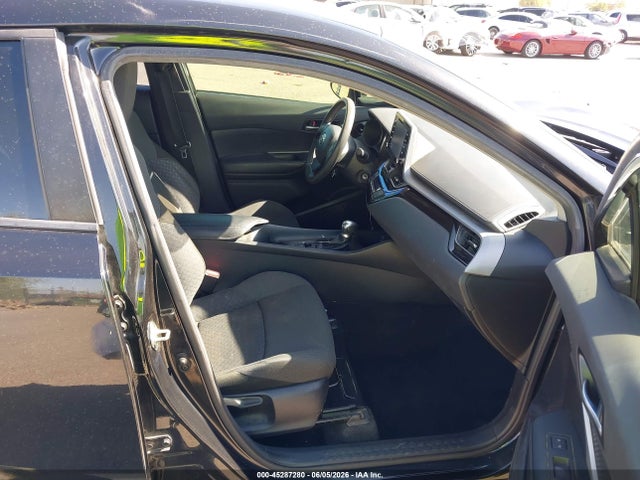2021 Toyota C-hr Le მანქანა იყიდება აუქციონზე, vin: JTNKHMBX5M1115899, აუქციონის ნომერი: 45287280