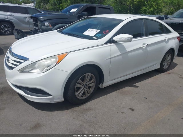 Hyundai SONATA GLS 2014 5NPEB4ACXEH885902 Image 2