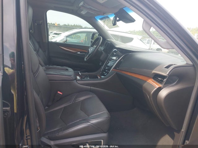 Продажа на аукционе авто 2016 Cadillac Escalade Esv Luxury Collection, vin: 1GYS4HKJ1GR203710, номер лота: 45287356