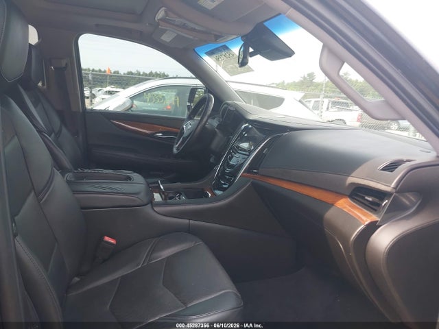 Продажа на аукционе авто 2016 Cadillac Escalade Esv Luxury Collection, vin: 1GYS4HKJ1GR203710, номер лота: 45287356
