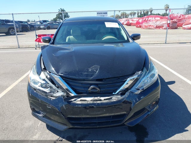 1N4AL3AP1HC188598 Nissan Altima 2.5 Sv