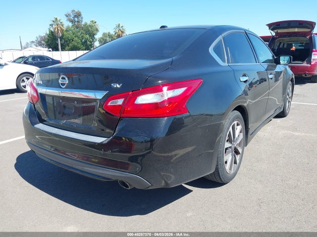 1N4AL3AP1HC188598 Nissan Altima 2.5 Sv