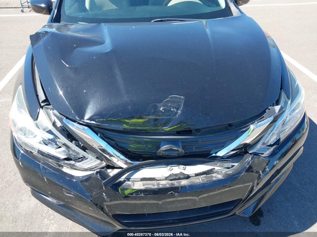 1N4AL3AP1HC188598 Nissan Altima 2.5 Sv