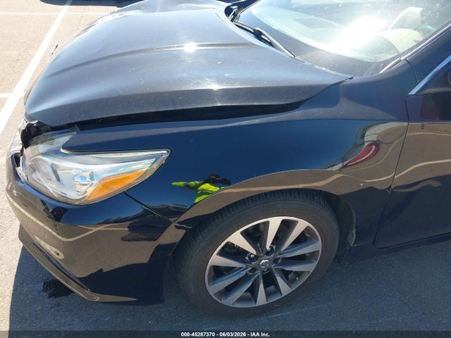 1N4AL3AP1HC188598 Nissan Altima 2.5 Sv