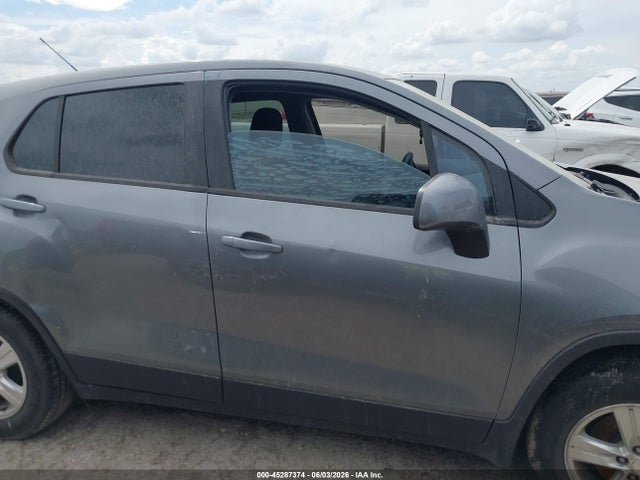 3GNCJKSB1LL161945 Chevrolet Trax Fwd Ls