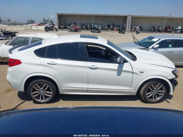 BMW X4 M40i 2018 5UXXW7C58J0W65449 Image 14