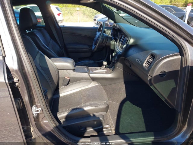 2C3CDXBG0KH591700 Dodge Charger Sxt Rwd