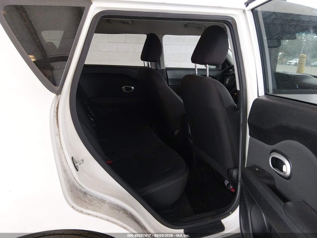 KIA Soul 2015 KNDJN2A2XF7132328 Image 8