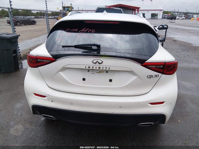 Infiniti Qx30 Premium 2018 SJKCH5CP8JA045398 Image 16