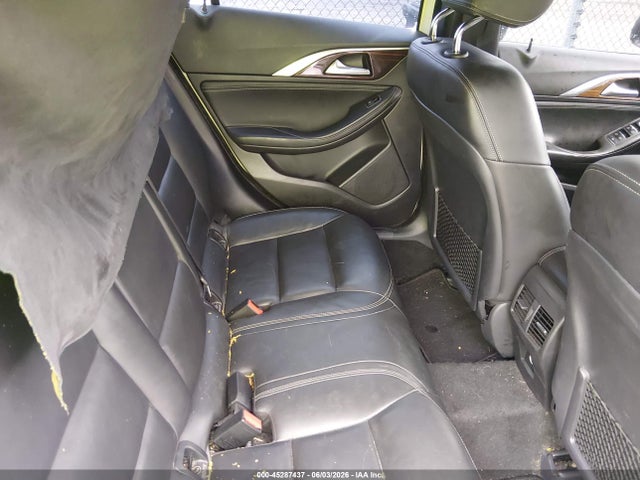 Infiniti Qx30 Premium 2018 SJKCH5CP8JA045398 Image 8