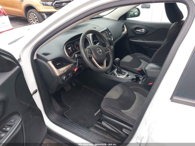 1C4PJLAB2FW678347 Jeep Cherokee Sport