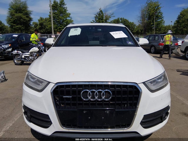 2015 Audi Q3 2.0t Premium Plus მანქანა იყიდება აუქციონზე, vin: WA1GFCFS6FR003832, აუქციონის ნომერი: 45287479