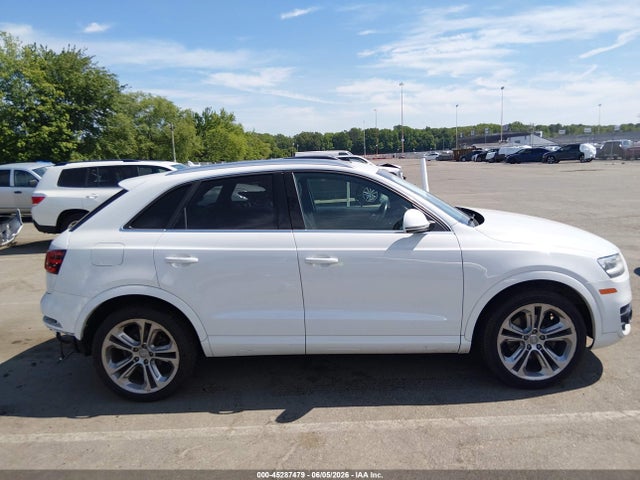 2015 Audi Q3 2.0t Premium Plus მანქანა იყიდება აუქციონზე, vin: WA1GFCFS6FR003832, აუქციონის ნომერი: 45287479