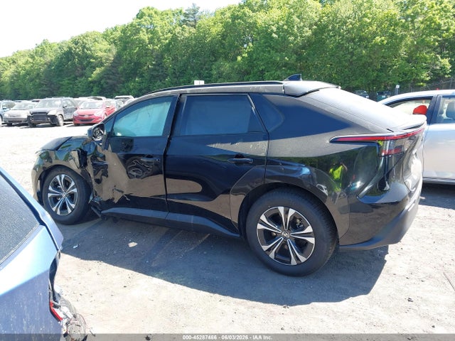Toyota BZ4X XLE 2025 JTMAAAAAXSA073369 Image 15