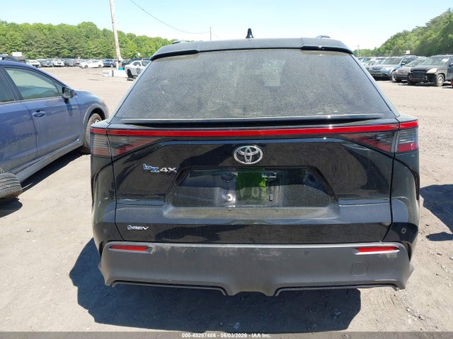 Toyota BZ4X XLE 2025 JTMAAAAAXSA073369 Image 17