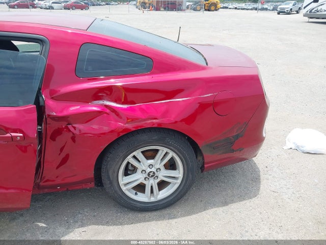 45287502 :رقم المزاد ، 1ZVBP8AM8E5269584 vin ، 2014 Ford Mustang V6 مزاد بيع