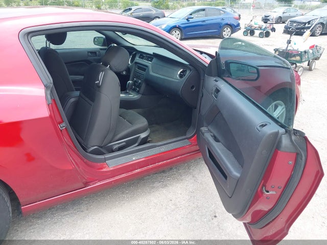45287502 :رقم المزاد ، 1ZVBP8AM8E5269584 vin ، 2014 Ford Mustang V6 مزاد بيع
