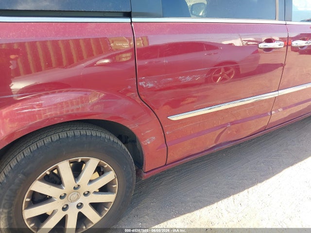 2015 Chrysler Town & Country Touring მანქანა იყიდება აუქციონზე, vin: 2C4RC1BG5FR753942, აუქციონის ნომერი: 45287503