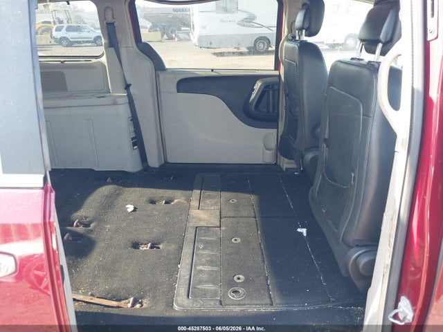 2015 Chrysler Town & Country Touring მანქანა იყიდება აუქციონზე, vin: 2C4RC1BG5FR753942, აუქციონის ნომერი: 45287503