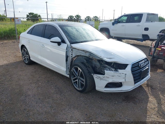45287517 :رقم المزاد ، WAUAUGFF8K1008953 vin ، 2019 Audi A3 40 Premium/40 Titanium Premium مزاد بيع