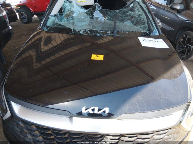 KNDPU3AF1P7035705 KIA Sportage Lx