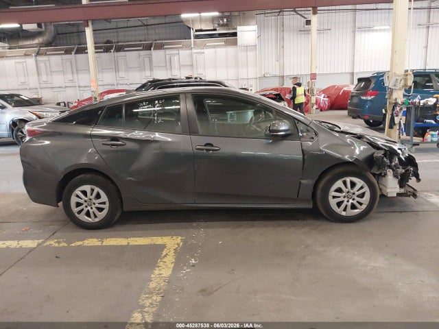 Toyota Prius Two 2016 JTDKBRFU0G3005919 Image 14