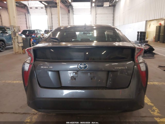 Toyota Prius Two 2016 JTDKBRFU0G3005919 Image 17