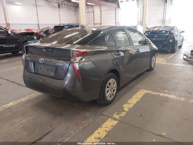 Toyota Prius Two 2016 JTDKBRFU0G3005919 Image 4