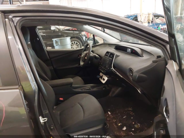 Toyota Prius Two 2016 JTDKBRFU0G3005919 Image 5
