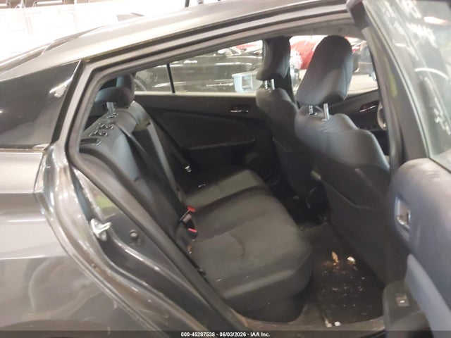 Toyota Prius Two 2016 JTDKBRFU0G3005919 Image 8
