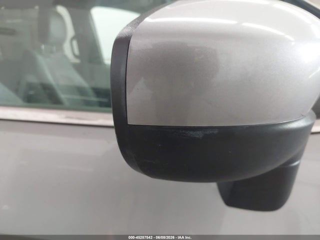 45287542 :رقم المزاد ، 2C4RC1DG1MR520523 vin ، 2021 Chrysler Voyager Lxi مزاد بيع