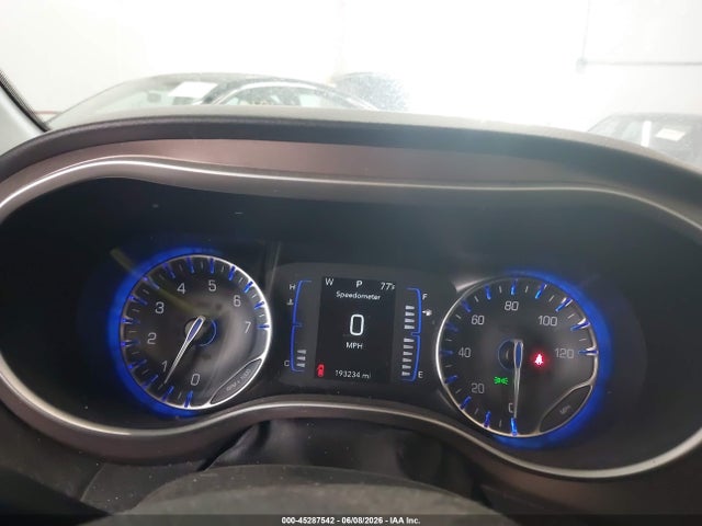 45287542 :رقم المزاد ، 2C4RC1DG1MR520523 vin ، 2021 Chrysler Voyager Lxi مزاد بيع