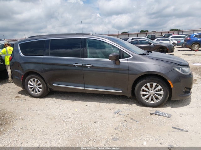 Chrysler Pacifica Touring-l 2017 2C4RC1BGXHR524482 Image 13