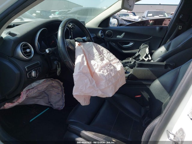 Mercedes-Benz C 300 2016 55SWF4JB0GU165573 Image 16