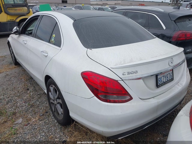 Mercedes-Benz C 300 2016 55SWF4JB0GU165573 Image 3