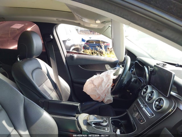 Mercedes-Benz C 300 2016 55SWF4JB0GU165573 Image 5