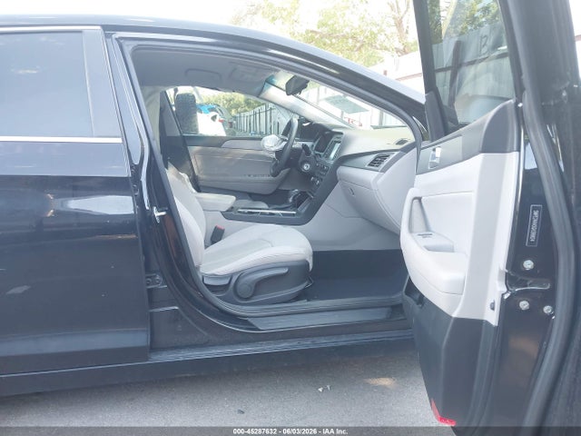 Hyundai SONATA ECO 2016 5NPE24AA5GH399824 Image 5