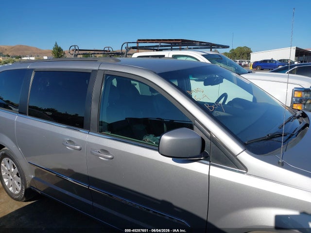 Продаж на аукціоні авто 2016 Chrysler Town & Country Touring, vin: 2C4RC1BG4GR261646, номер лоту: 45287651