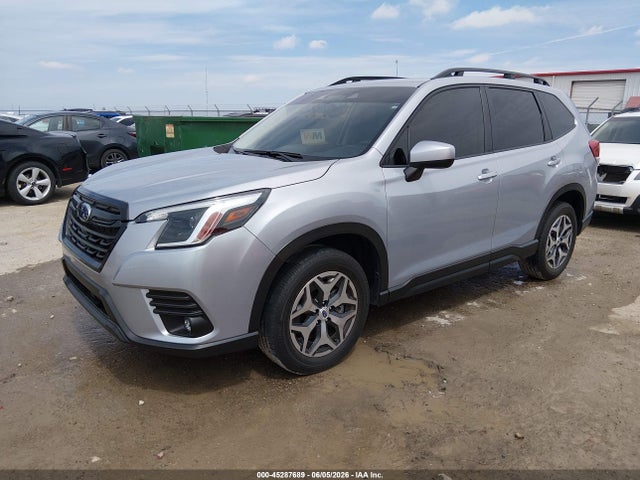 Subaru Forester Premium 2024 JF2SKADC4RH501227 Image 2