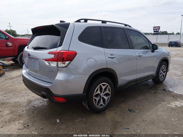 Subaru Forester Premium 2024 JF2SKADC4RH501227 Image 4