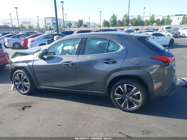 JTHX3JBH5N2045945 Lexus UX 200